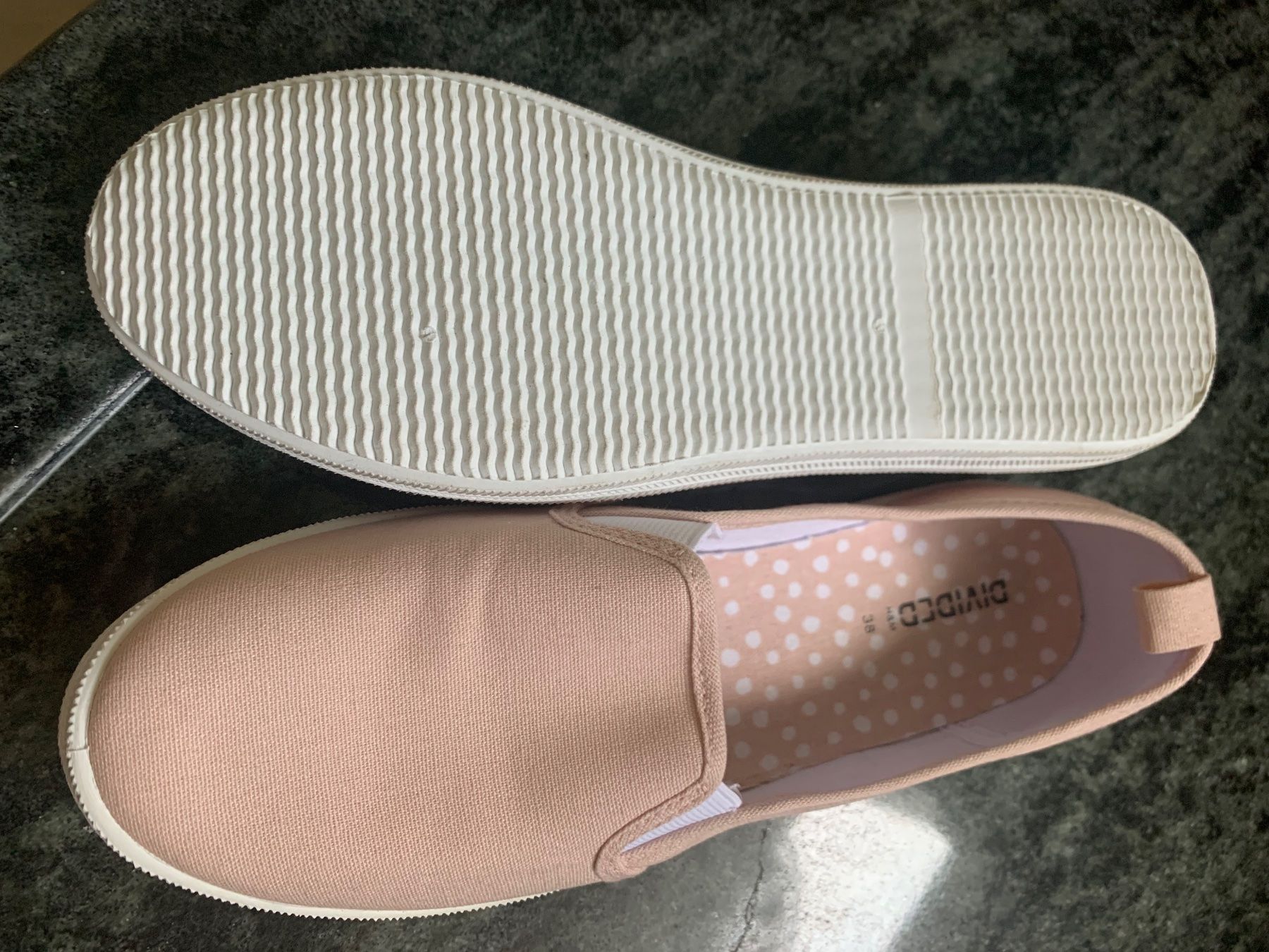 Scarpe da donna: SLIP-ON Sneakers Grösse 38 – Usato da Embrach venduto da korbflechter49 2