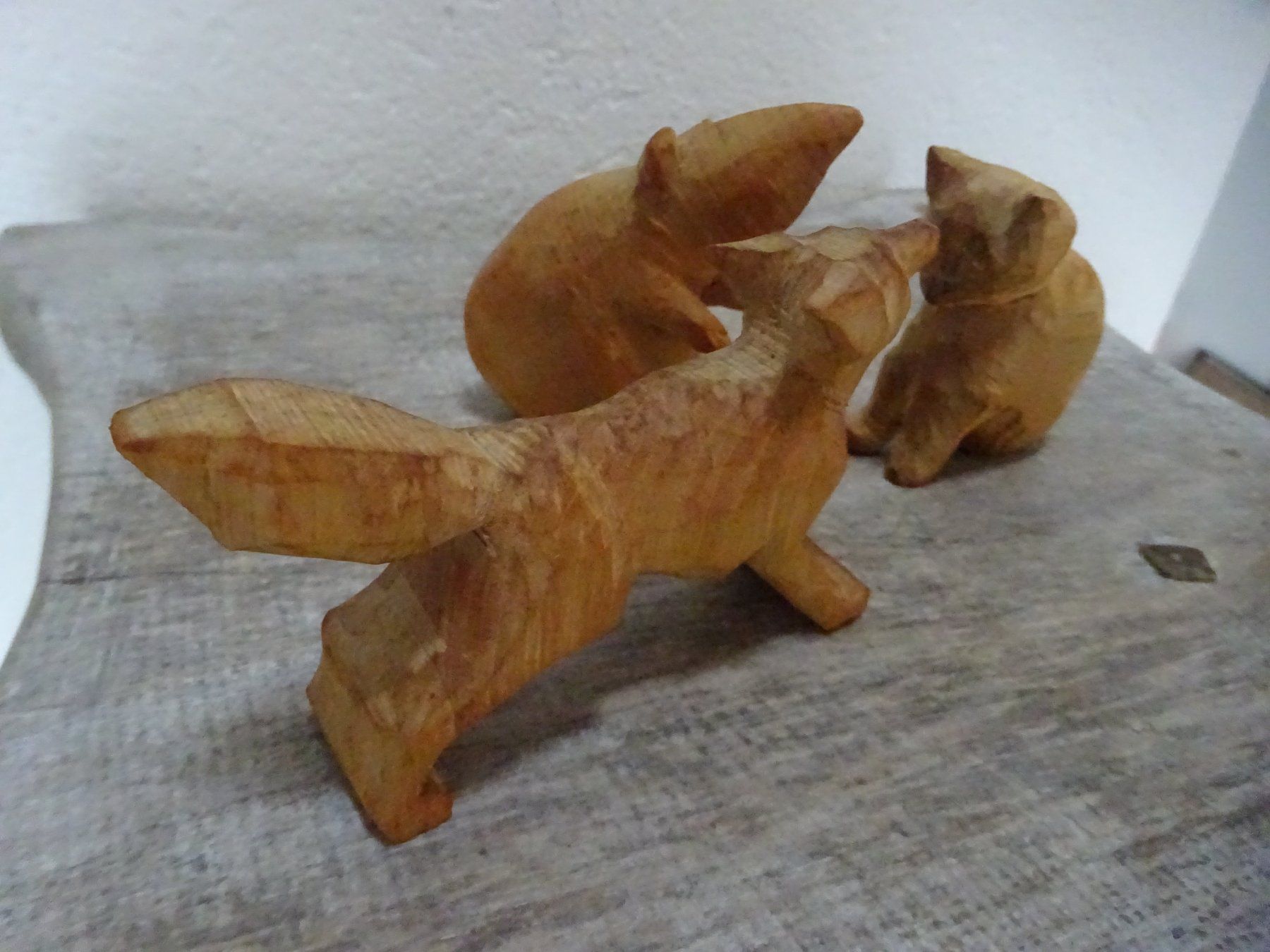 Skulpturen & Statuen: Handgeschnitzte Rohlinge / Fuchs Maus Katze /  Brienz – Gebraucht aus Esslingen von eintagammeer