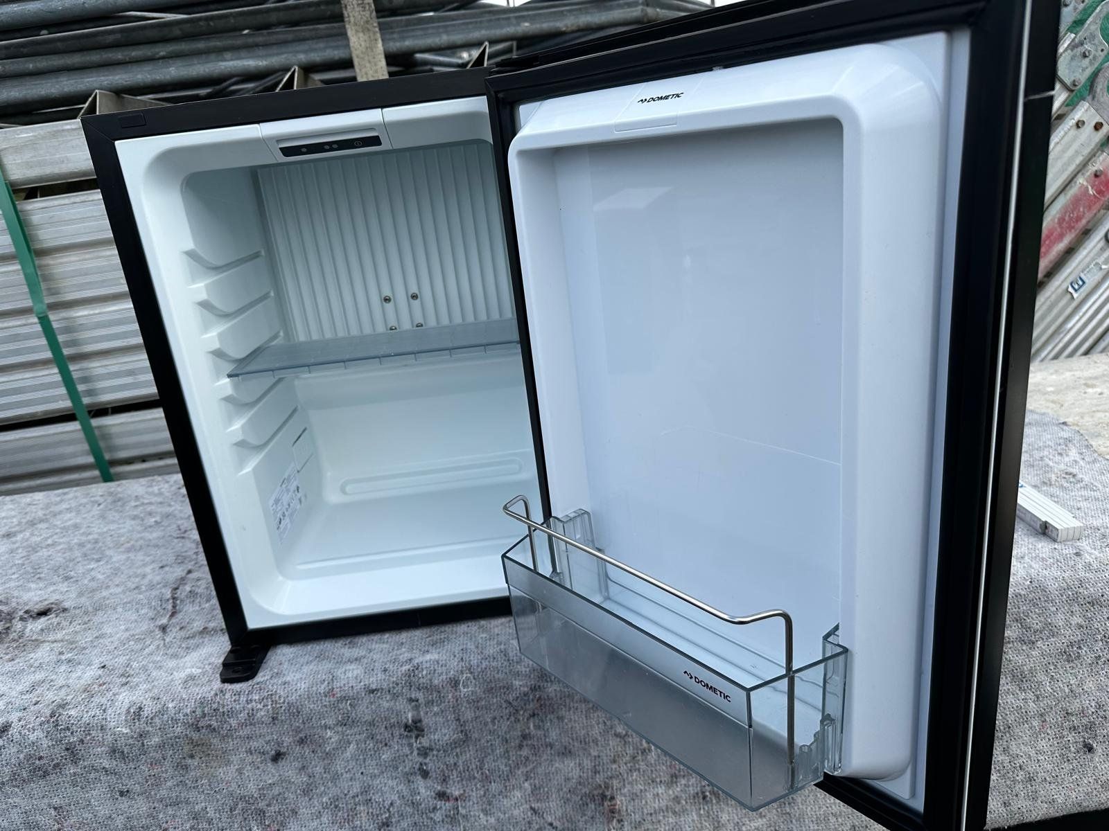 Frigoriferi: Minibar Dometic RH 430 NTE – Usato da Spreitenbach venduto da Space_X 4