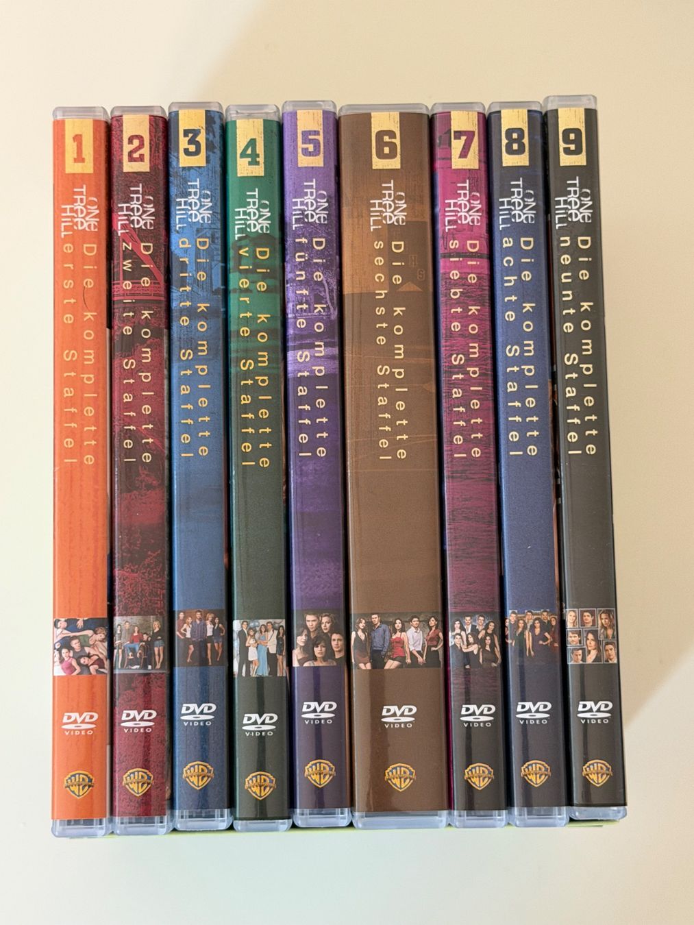 Tutti i DVDs: One Tree Hill Die komplette Serie DVD Box-Set – Usato da Altstätten SG venduto da sheamus 2