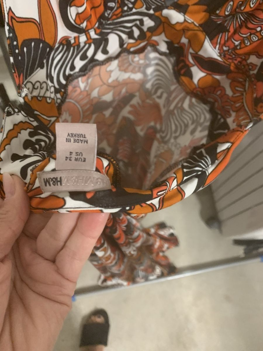 H&M Vestiti: Kleid lang, rueckenfrei, Gr. 34,farbig – Usato da Kaltbrunn venduto da Modern 5