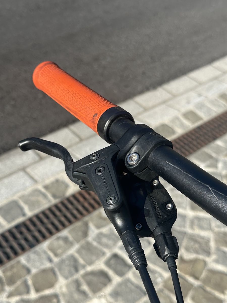 Canyon Biciclette: Canyon Young Hero Jugend Fully MTB – Usato da Unterseen venduto da Jubrunner 4