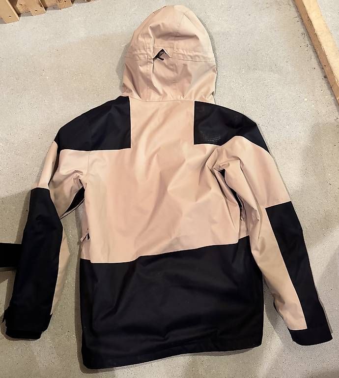 Giacche: Snowboard Jacke, Winterjacke DC – Usato da Sursee venduto da Jaenuful 4