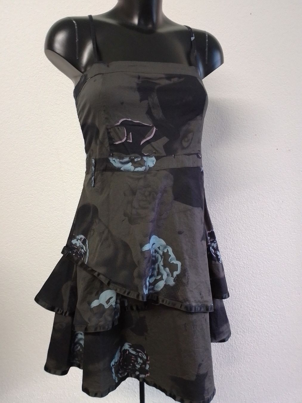 Vestiti: Lagenkleid Gr.40 – Usato da Luzern venduto da GoSecond
