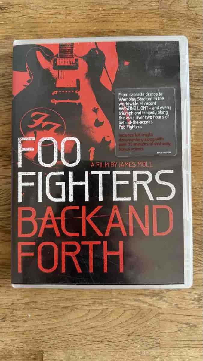 Tutti i DVDs: Foo Fighters Back and Forth Documentary DVD – Usato da Lugano venduto da bad_2t9b