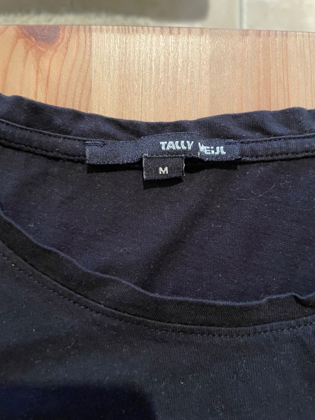 Tally Weijl Blusen, T-Shirts & Tops: Canotta nera Tally Weijl taglia M – Gebraucht aus Cagiallo von Misschiacci- 2