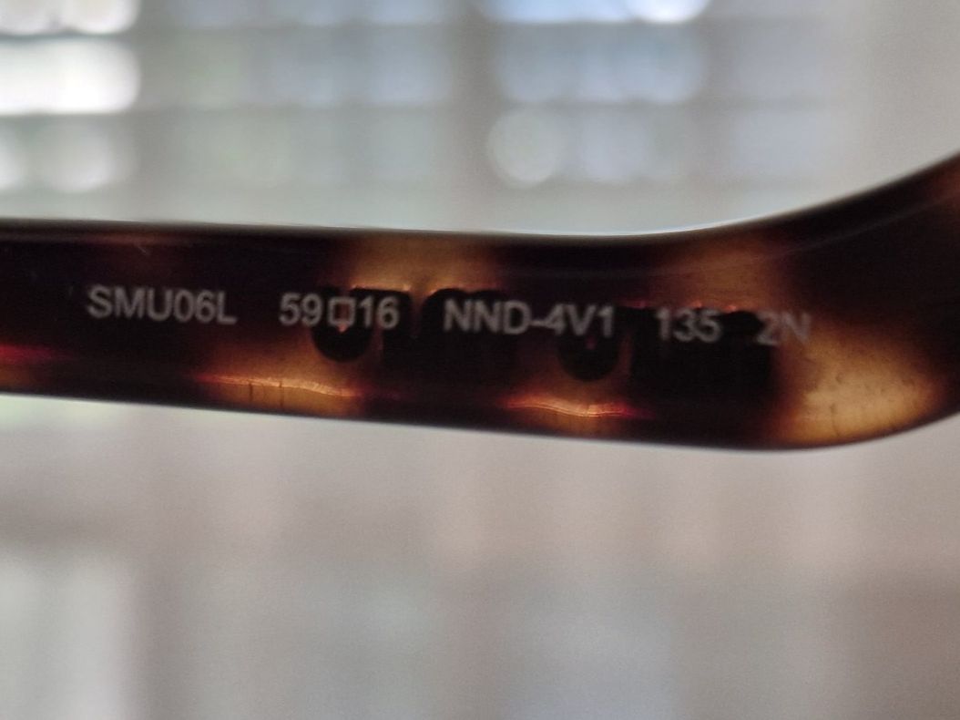 Miu Miu Brillen & Gläser: Miumiu Sonnenbrille – Gebraucht aus Bad Ragaz von Coma.67 5