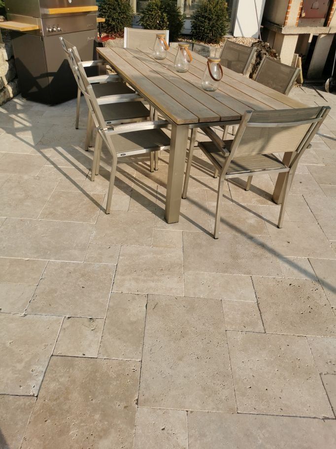 Rivestimenti per pavimenti: Gartenplatten Naturstein TRAVERTIN HELL antik getrommelt 3cm – Nuovo (secondo la descrizione) da Thalwil venduto da Qualitaetdesign 1