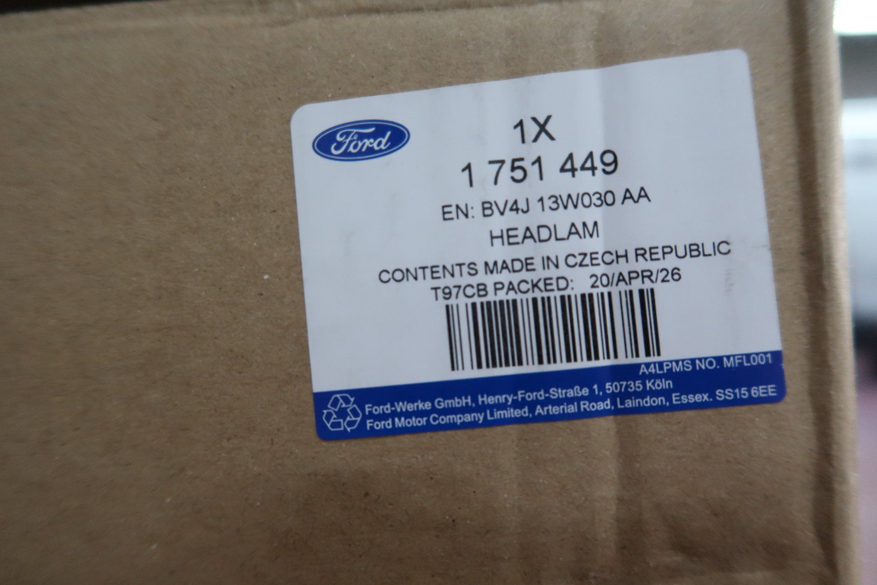 Ford Scheinwerfer: Scheinwerfer vorne links Ford Kuga 1751449 – Neu und originalverpackt aus Büsingen von garagealtmann 1