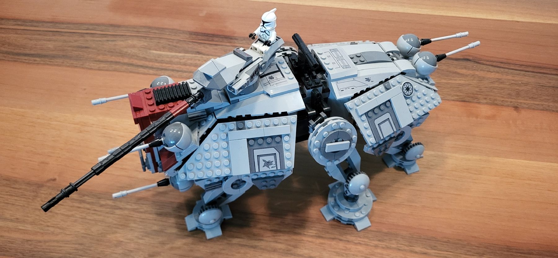 Lego Giocattoli: Lego Star Wars AT-TE  – Usato da Zürich venduto da thefrxion 1