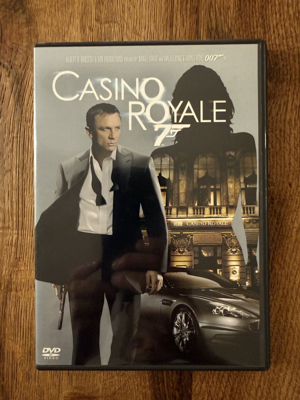Tutti i DVDs: Casino Royale (2006) – Usato da Zürich venduto da Gekuu