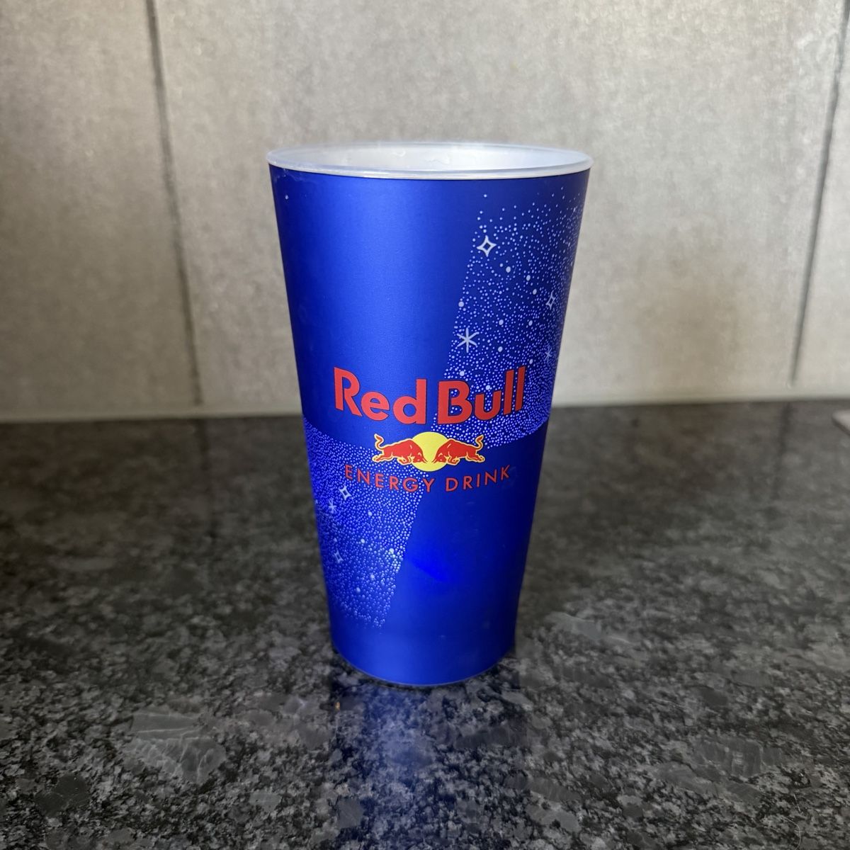 Contenitori & Simili: Sammelbecher RedBull ZOA  – Usato da Mellingen venduto da meier.carolinee11
