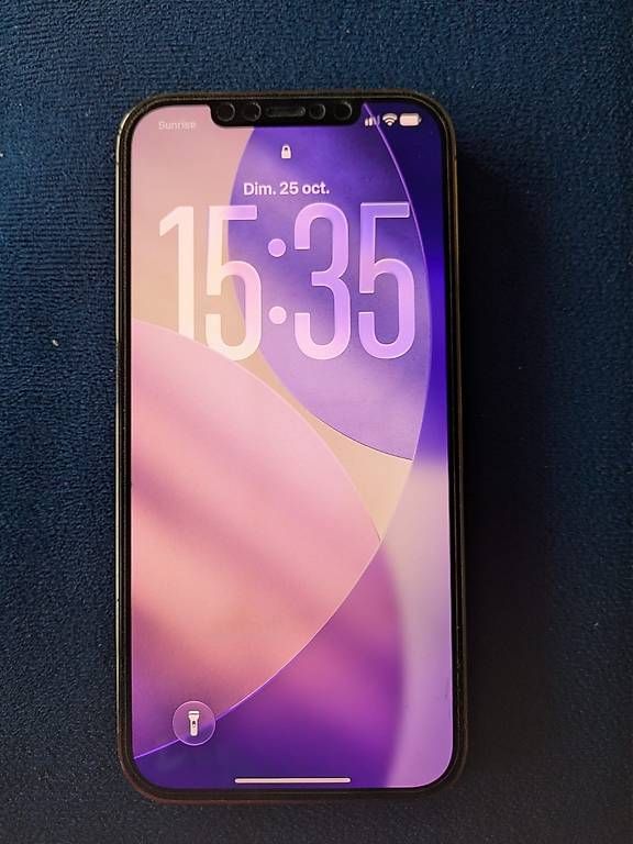 Telefoni cellulari / Smartphones: Iphone 12 pro max  – Usato da Clarens venduto da sta_bb7p 3
