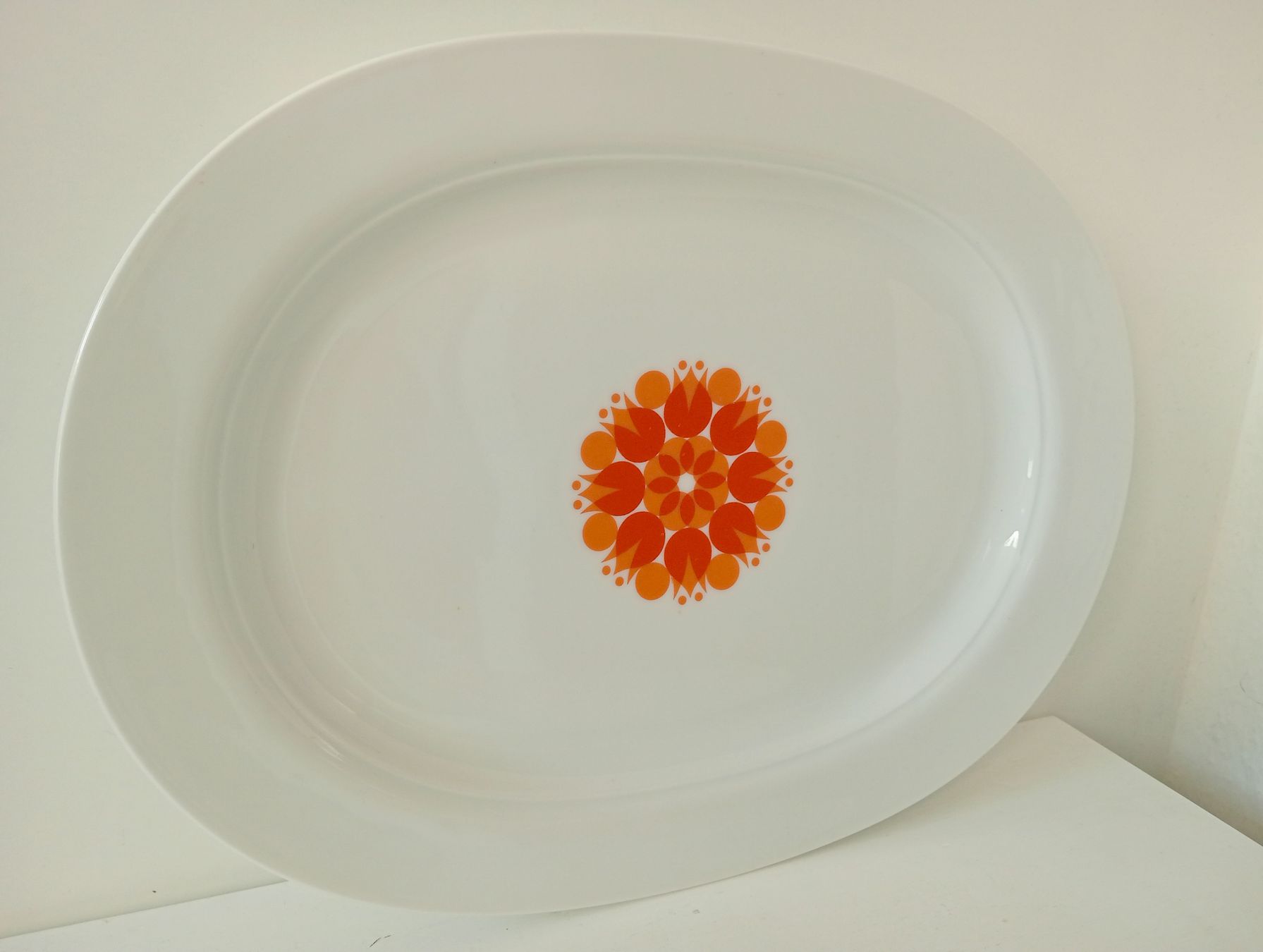 Piatti di portata: Thomas Rosenthal Pinwheel Orange Servierplatte Midcentury M – Usato da Allschwil venduto da Evgeniia78 1