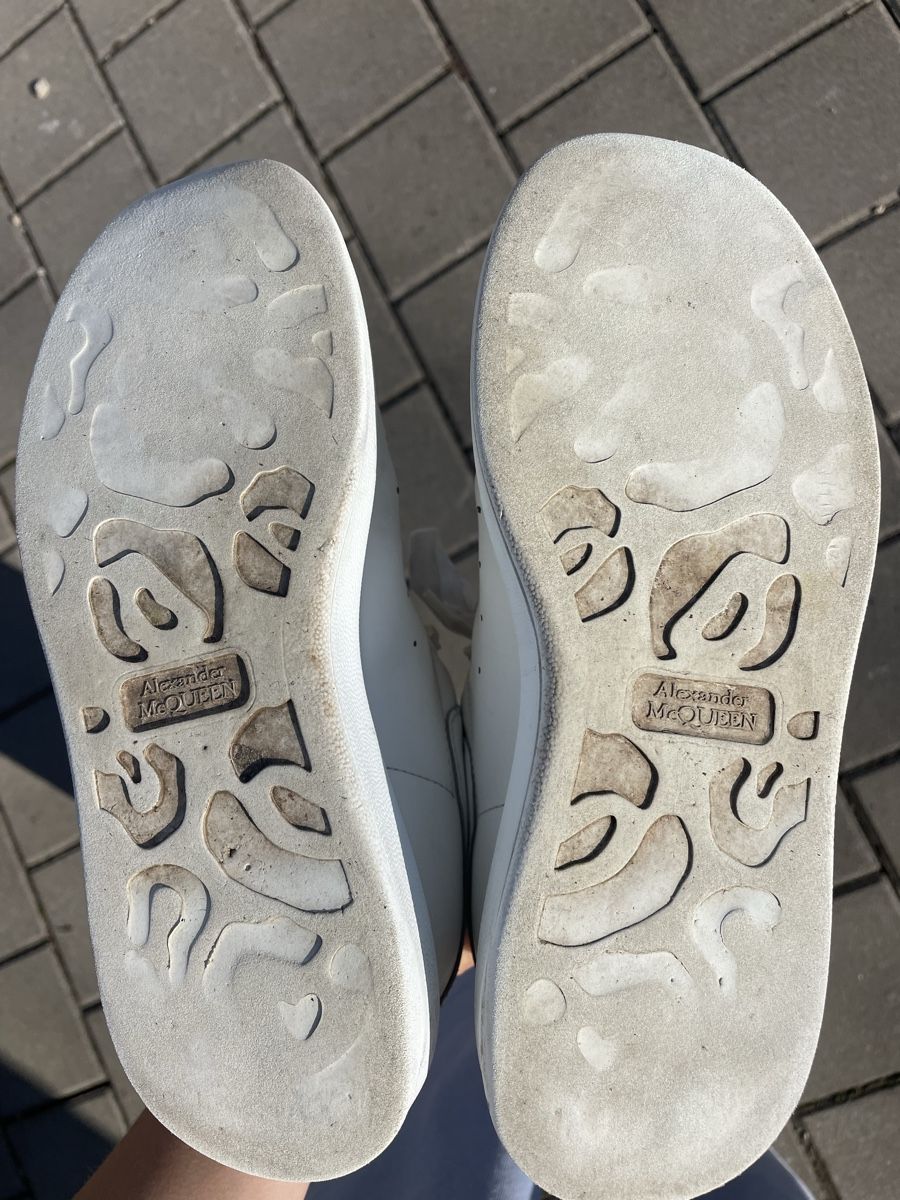 Alexander Mcqueen Scarpe da donna: Alexander McQueen Sneaker weiss Leder Grösse 37 gebraucht – Usato da Riehen venduto da debbiadina 2