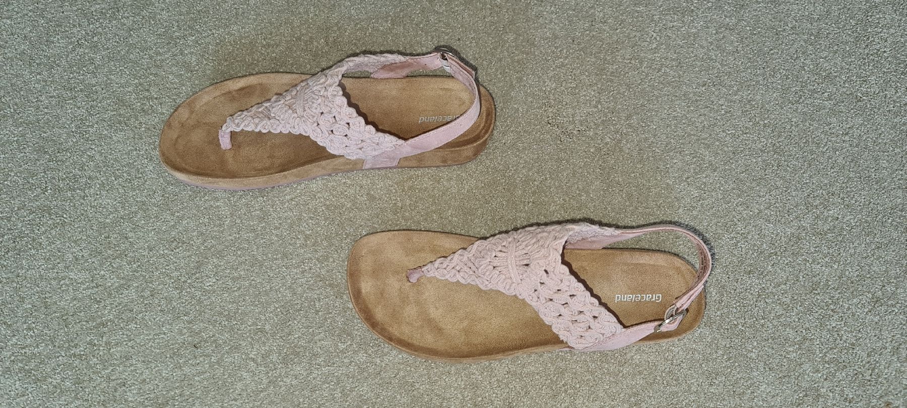 Chaussures femmes: Sandalen – D'occasion à Niederuzwil par soh_s9fz 2