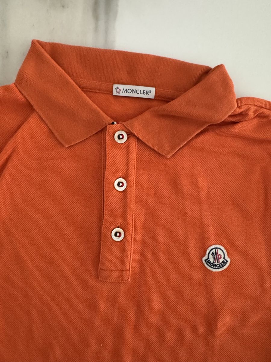Moncler Magliette Polo: Polo Moncler – Nuovo (secondo la descrizione) da Bellinzona venduto da eli_6mr5 1