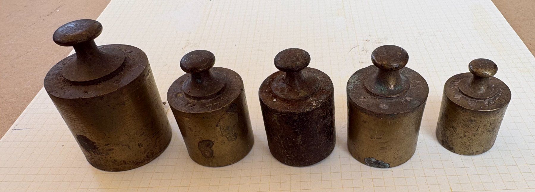 Balances et poids: LOT GEWICHTE TOTAL  553GR. – D'occasion à Ostermundigen par Wyatt-Earp 3