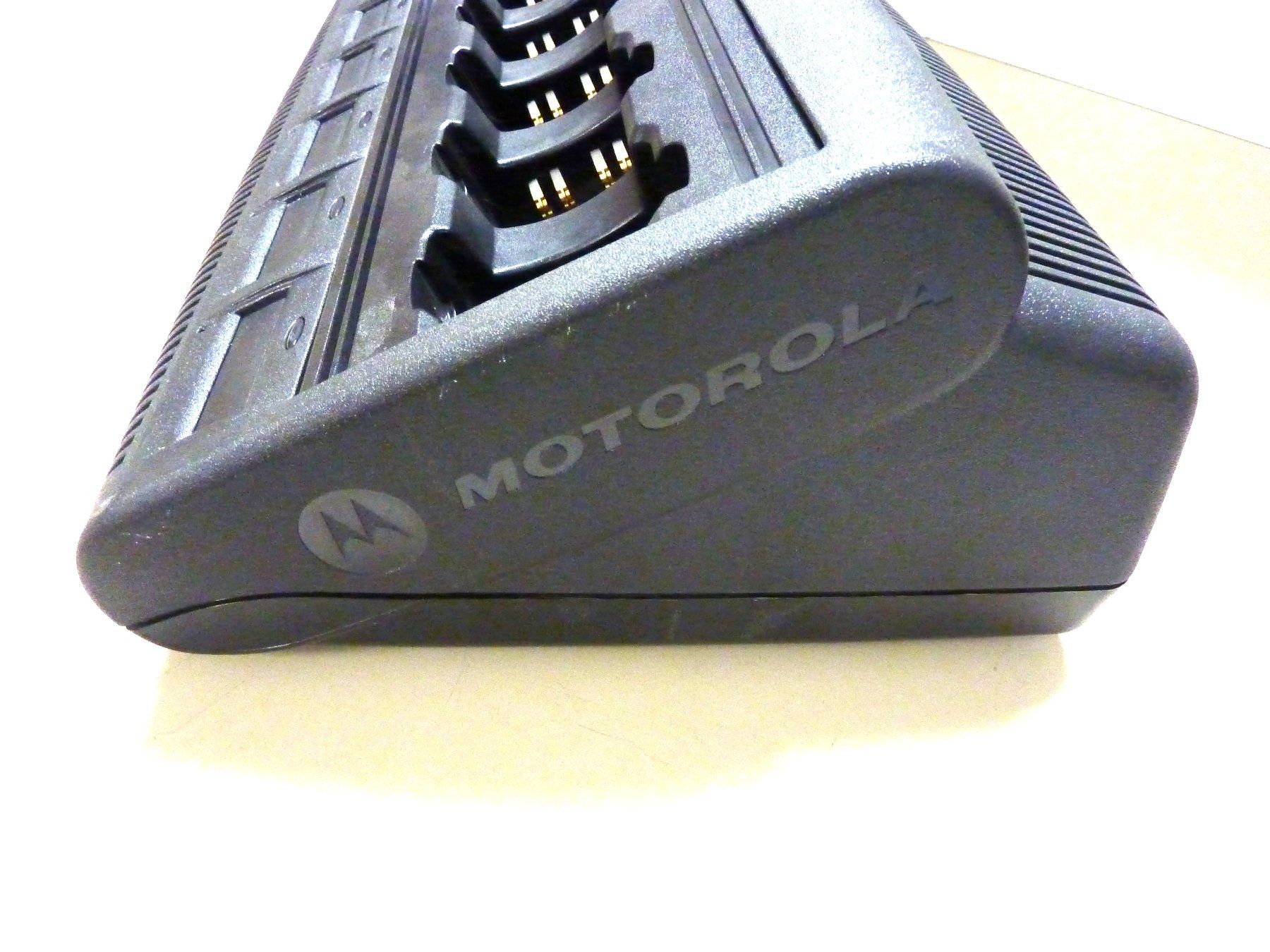 Motorola Funktechnik: Motorola IMPRES-Ladestation – Gebraucht aus Schliern b. Köniz von Spidi02 1