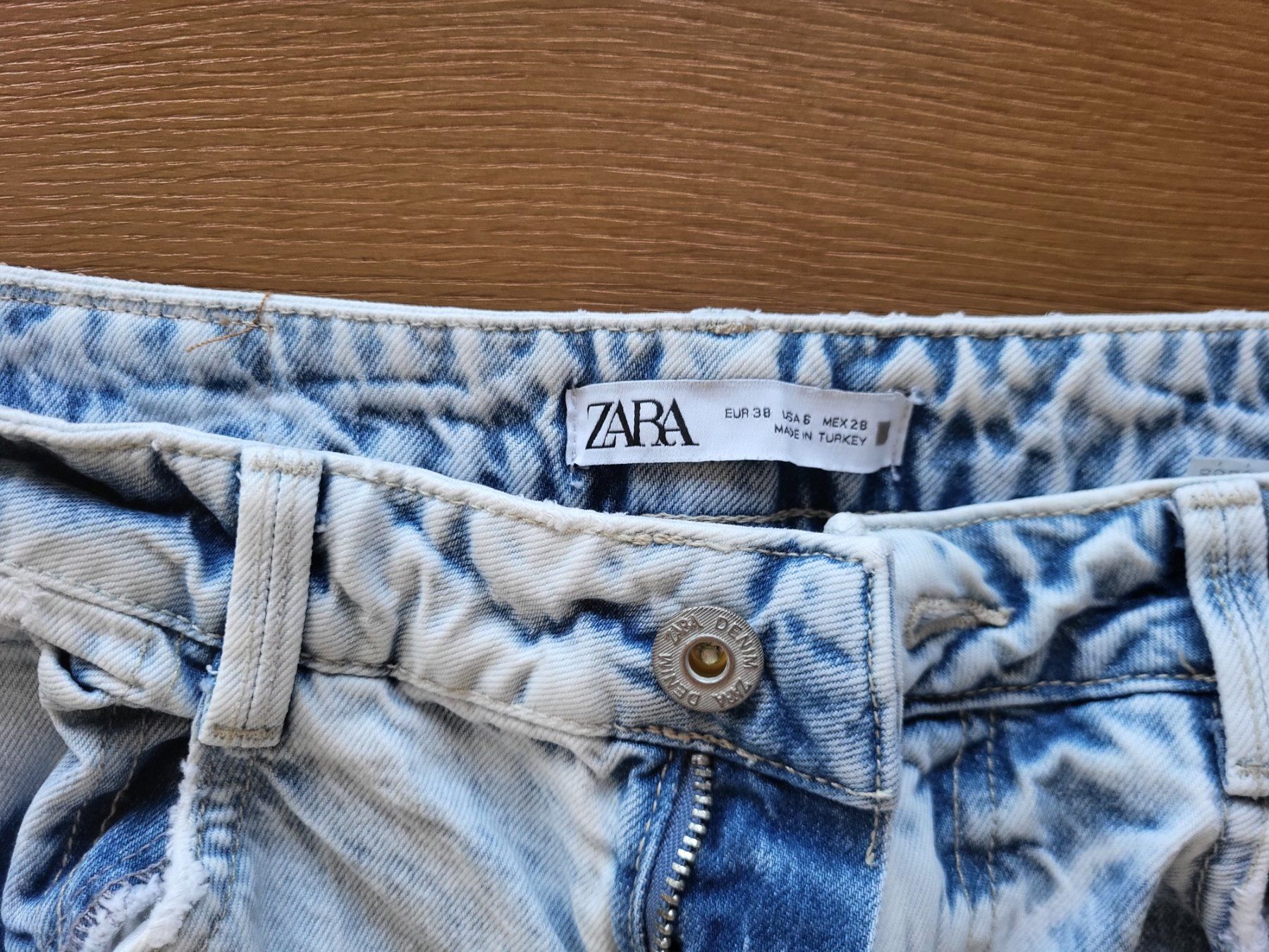Zara Jeans: Jean Zara délavé, taille 38 – Usato da Courroux venduto da Belleange 2