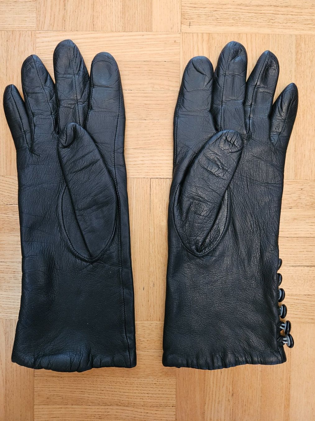 Handschuhe & Handstulpen: Klassiker Leder Handschule Gr 6 – Gebraucht aus Regensdorf von bus_dn2t 1
