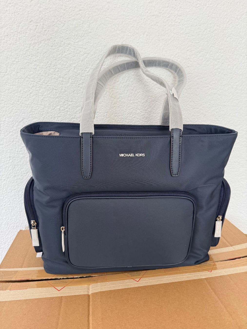 Michael Kors Sacs femmes: Michael Kors Tasche navy – Neuf avec emballage d'origine à Wiedlisbach par Sistershop 1