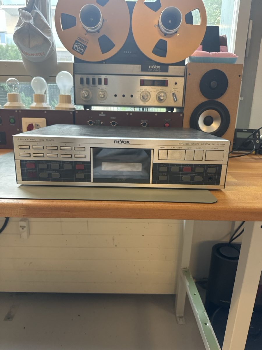 CDs: Revox B225 CD Player – Gebraucht aus Basel von Tecniteen