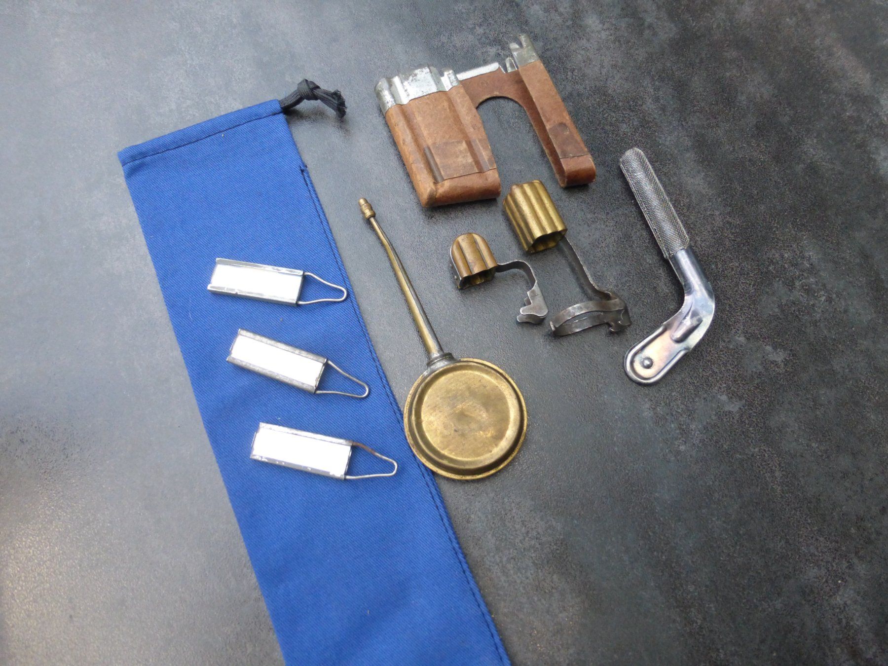 Schweizer Armee Uniformen: Lot an Schweizer Armee Material – Gebraucht aus Rüthi (Rheintal) von Schmidtrubin1 1