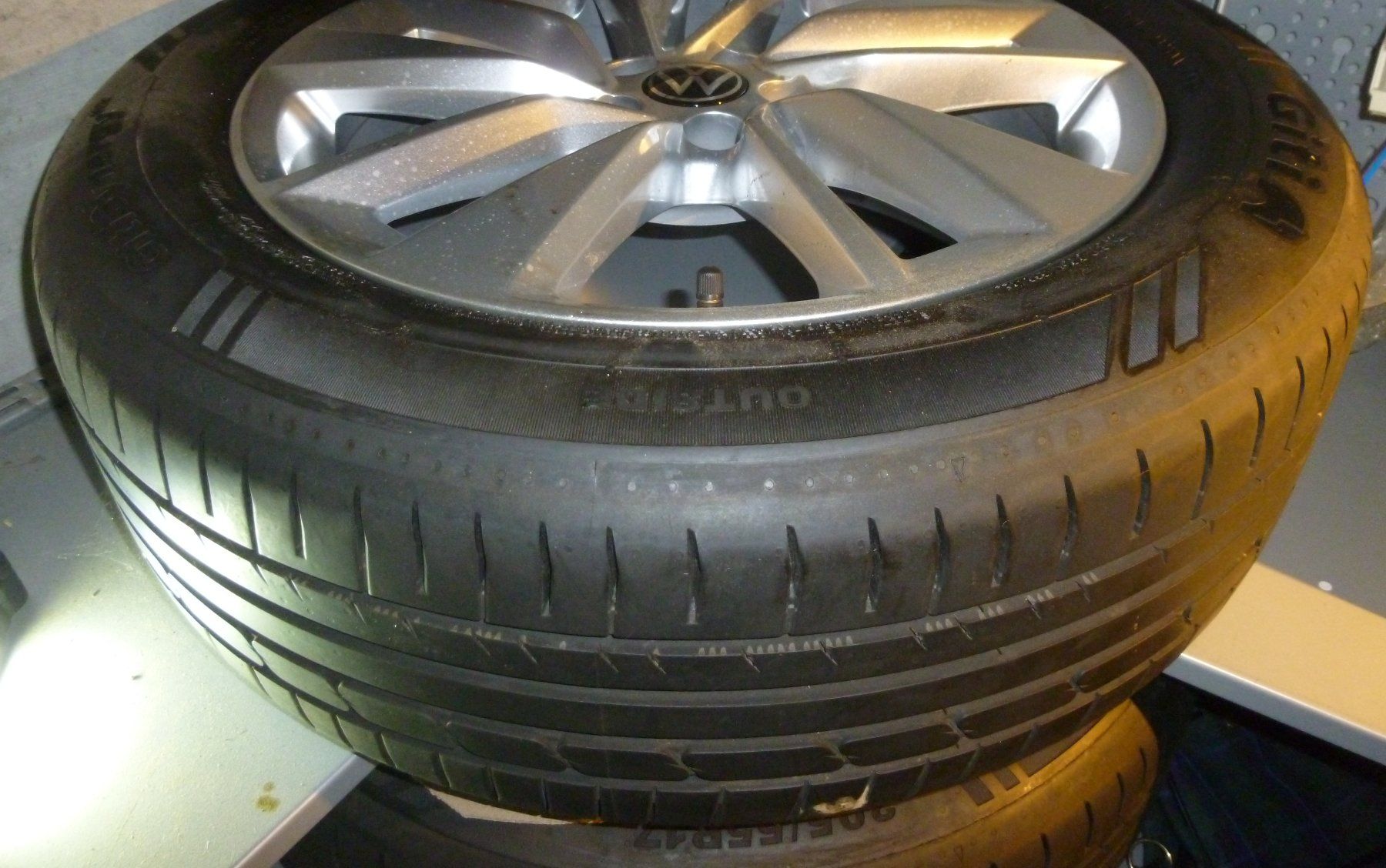 Volkswagen Pneus & Kompletträder: Pneus été – Neu (gemäss Beschreibung) aus Sierre von Candi76 4