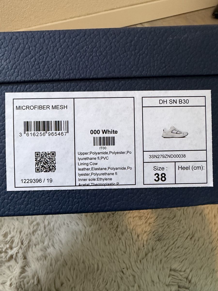 Dior Herrenschuhe: Dior B30 Sneakers White Size 38 Used Condition – Gebraucht aus Villeneuve VD von lara.csx 1