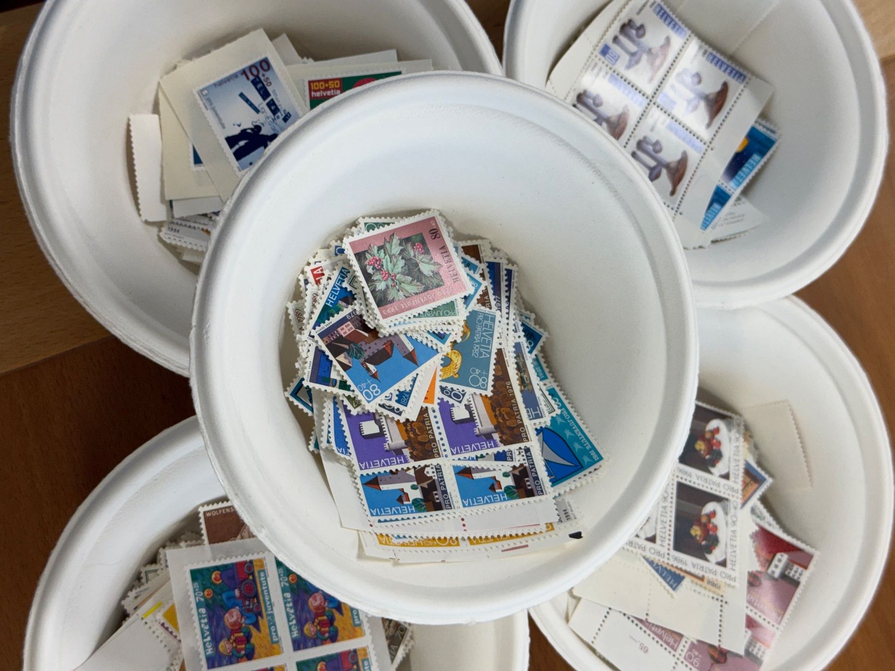 Tous les timbres: Frankaturgültige Schweizermarken – Neuf (Voir description) à Brittnau par trouvaille02 3