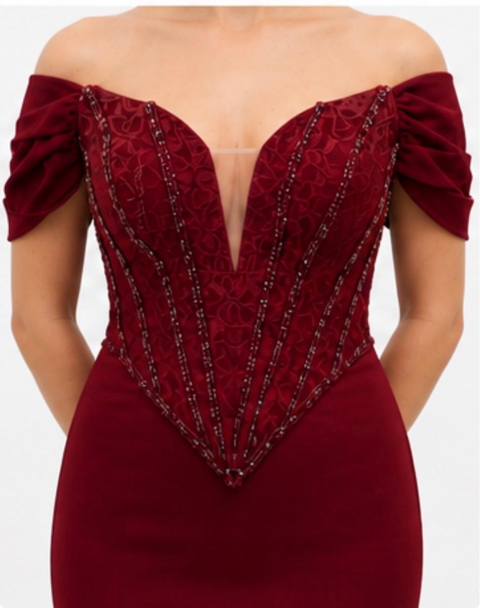 Vestiti: Bordrotes Abendkleid, schulterfrei, – Nuovo (secondo la descrizione) da Schwerzenbach venduto da hus_7y2z 3