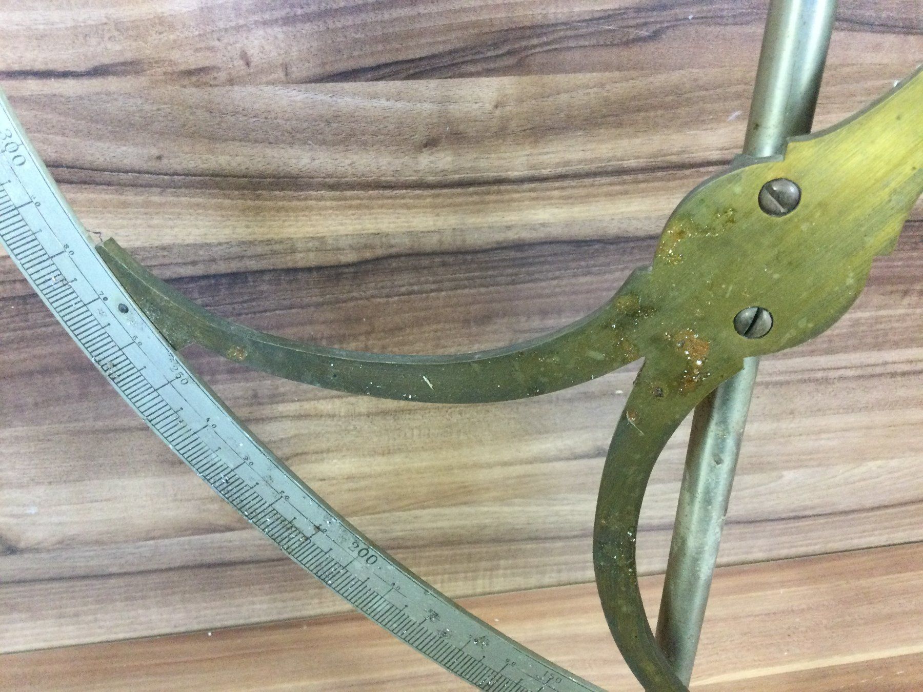 Outils anciens: Antike Papierwaage oder Fadenwaage – D'occasion à Wangen SZ par kuriosum12 3