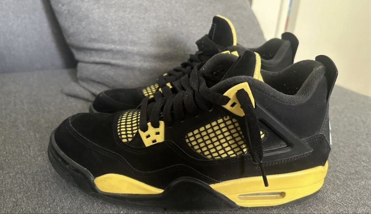 Jordan Scarpe da uomo: Jordans 4 retro – Usato da Kilchberg ZH venduto da kat_9zlr