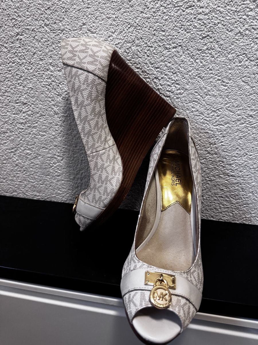 Michael Kors Scarpe da donna: Michael Kors Schuhe gr 39 – Usato da Weite venduto da Quarantino 1