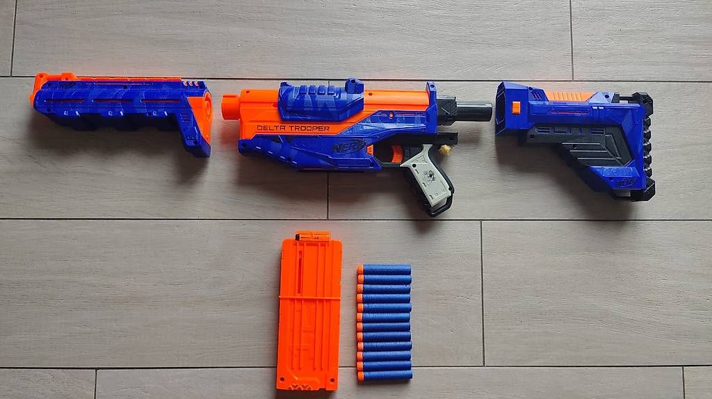 Giocattoli: Nerf: Delta Trooper mit 12 Darts – Usato da Brügg BE venduto da die_t68c