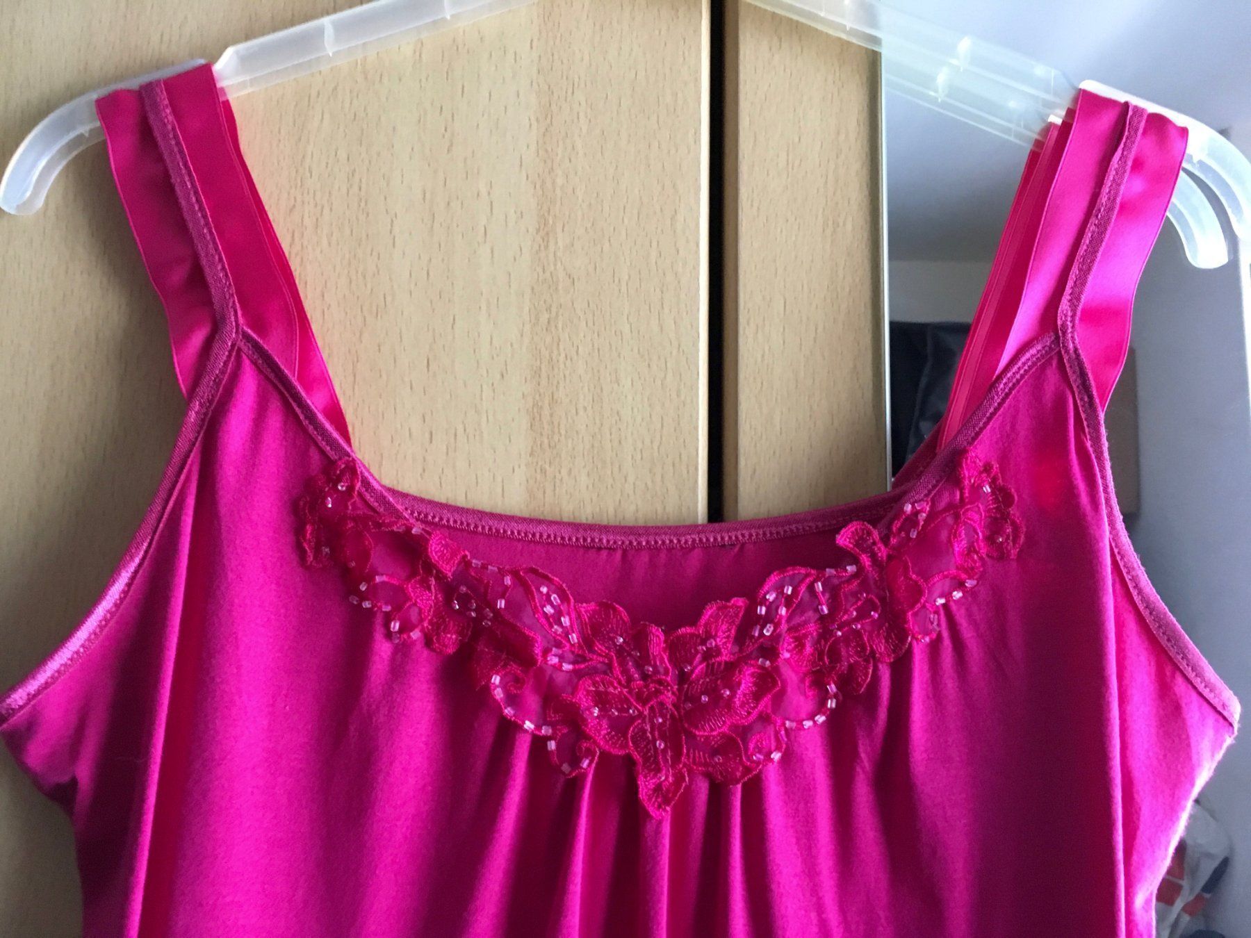 Tops: Top mit Spitze Gr. 42 - 44 WUNDERSCHÖN!!! – Gebraucht aus Bellinzona von LuganoBoutique 1