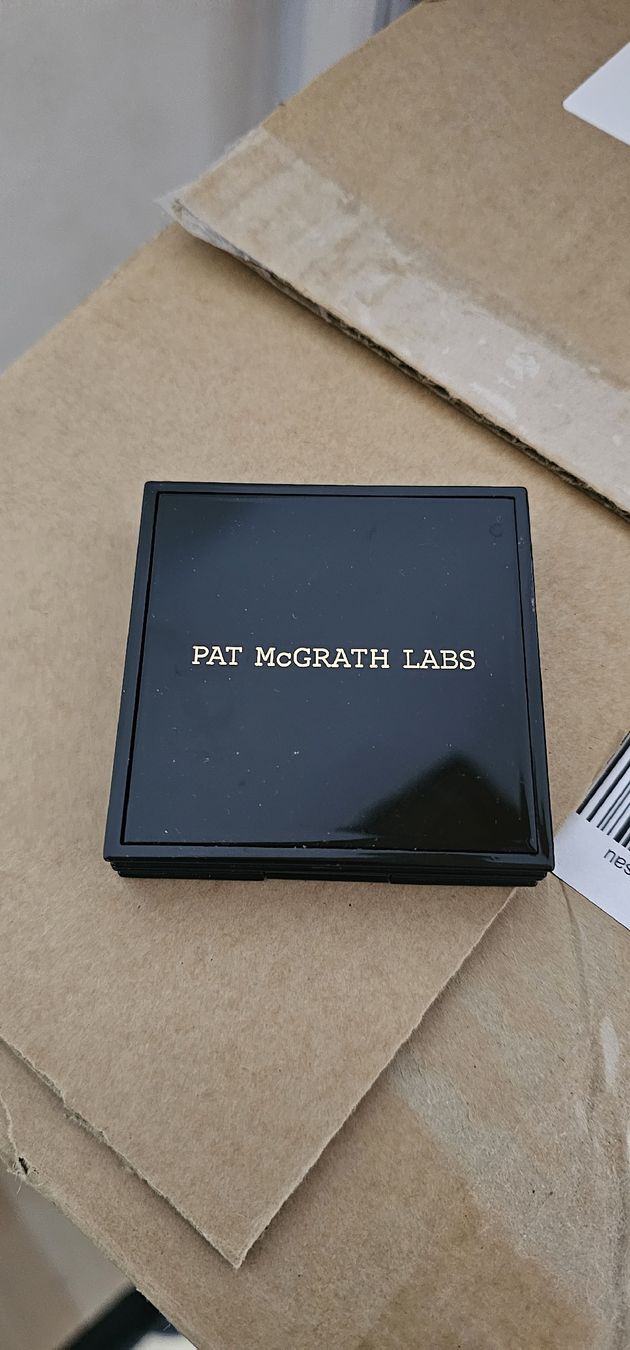 Pat McGrath Labs Make-up: pat mcGrath Labs highlighter – Nuovo (secondo la descrizione) da Sumiswald venduto da Eri_Beri