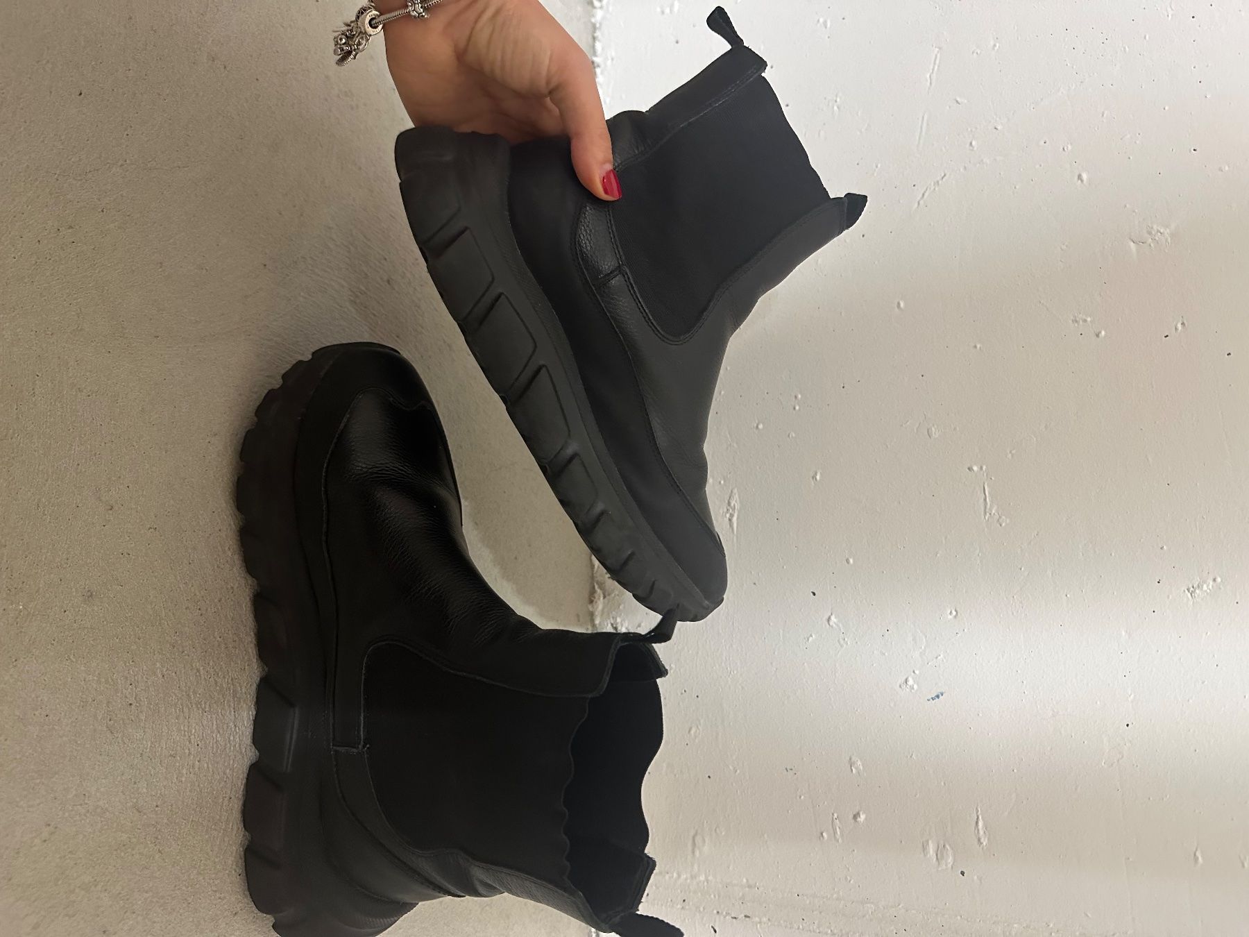 Scarpe da donna: Schwarze Boots, Gr. 40 – Usato da Dübendorf venduto da Magis_Stuff 3