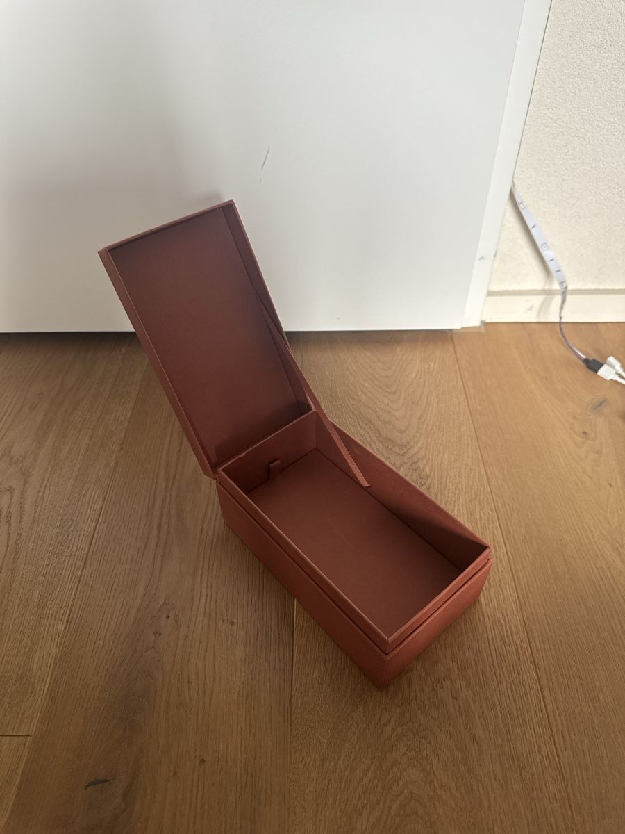 Altro in Decorazioni & Accessori: Loro Piana Geschenkbox Neu! – Nuovo (secondo la descrizione) da Volketswil venduto da Jan.17 2