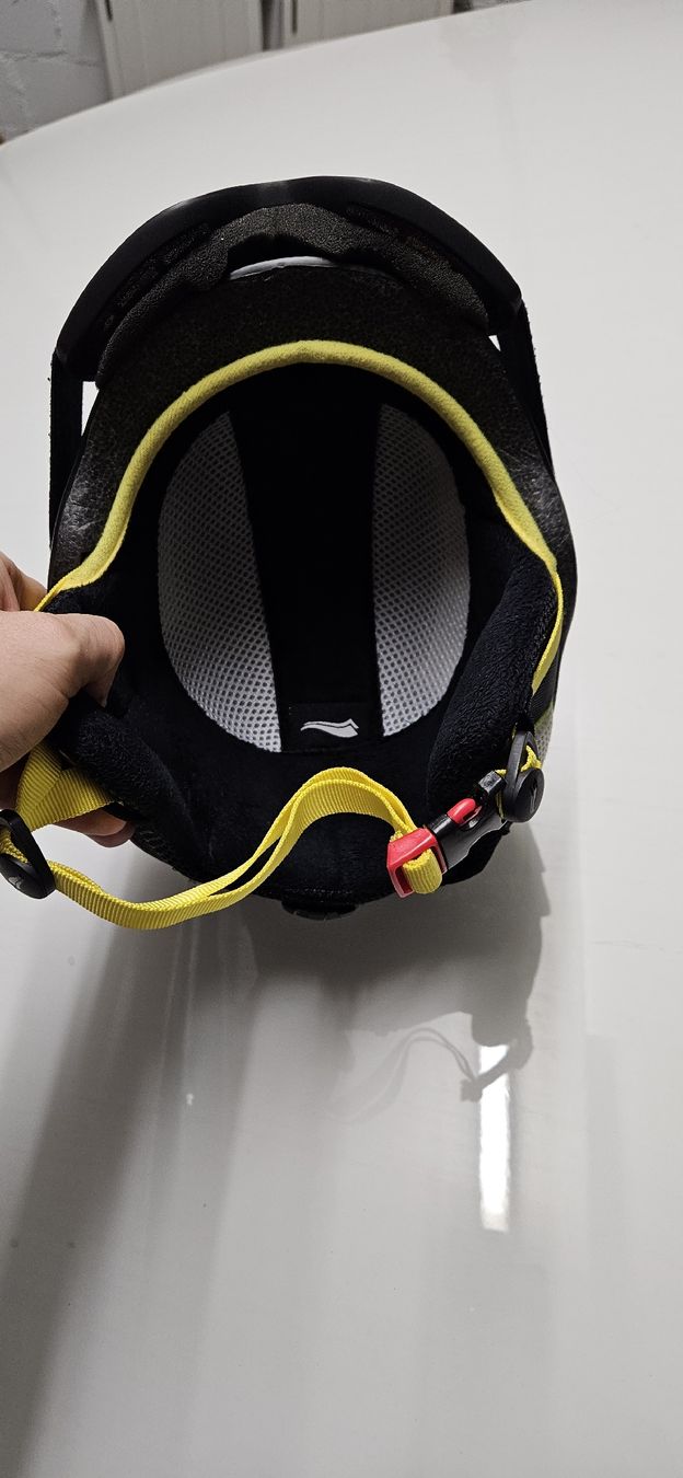Helme: Skihelm schwarz Grösse XS/S – Gebraucht aus Wil SG von T_T 2