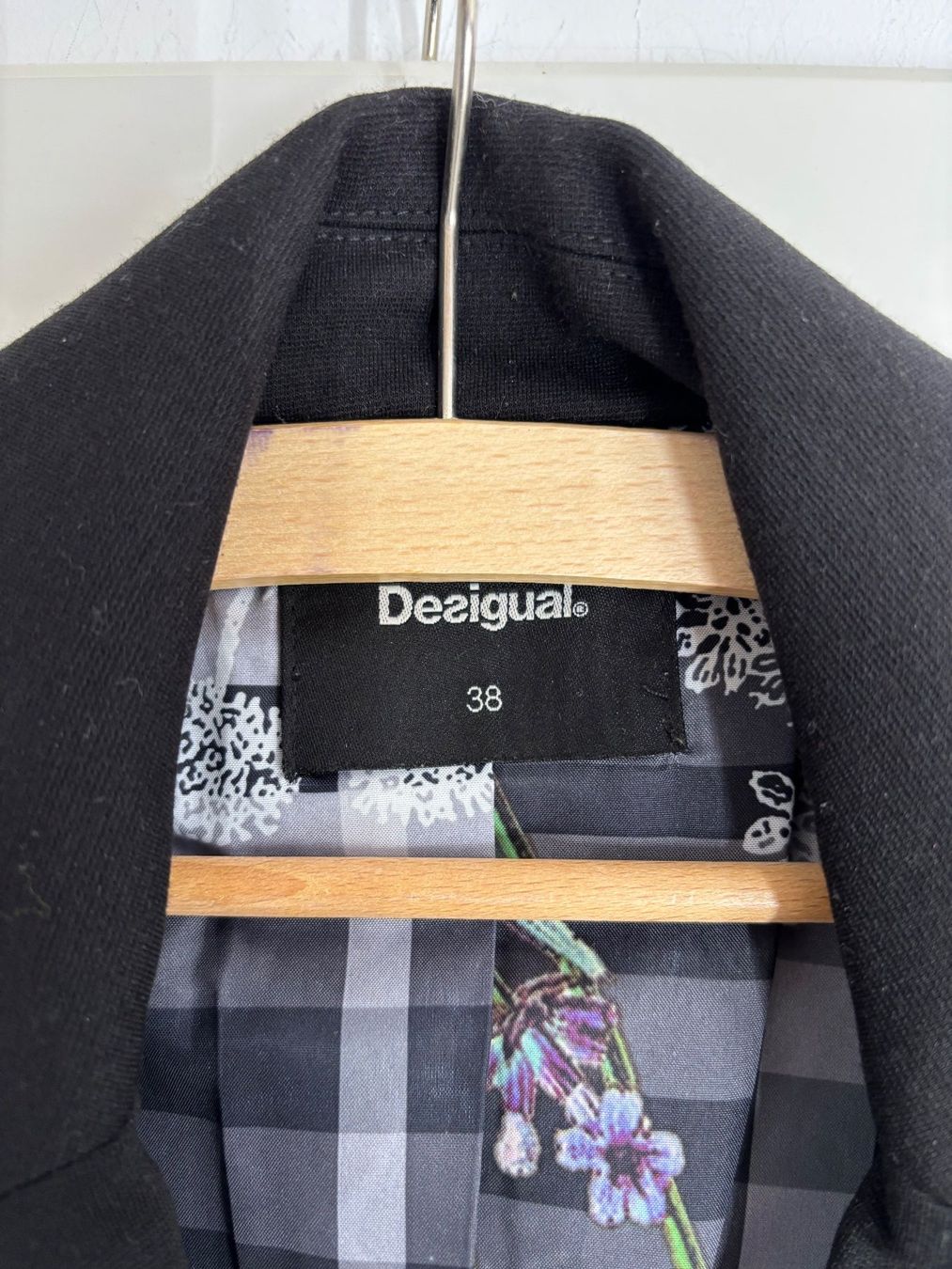 Desigual Giacche: Schwarzer Desigual Blazer, Grösse 38 - NEU! – Nuovo e nell'imballaggio originale da Pfaffhausen venduto da frickda 2