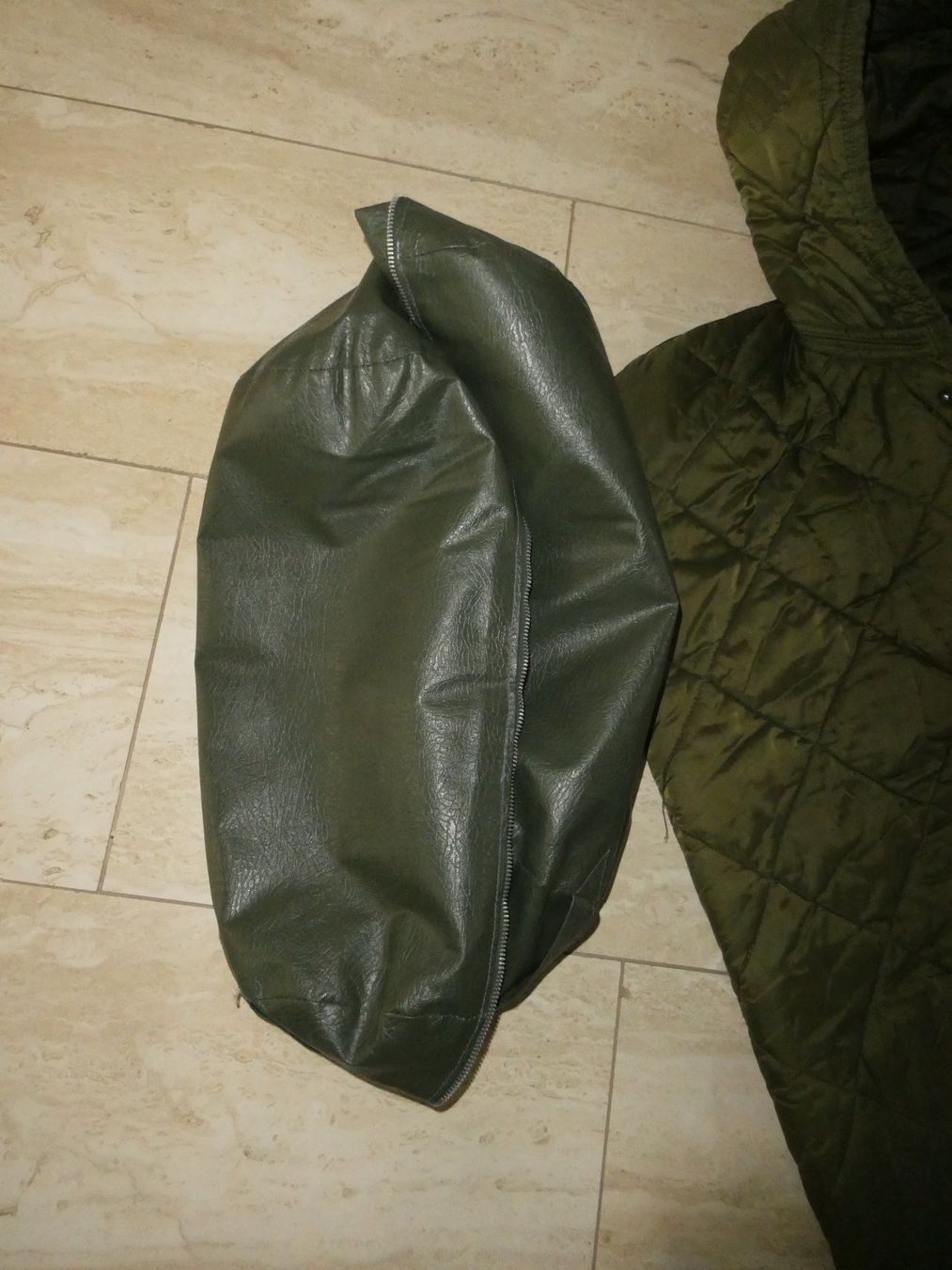 Schlafsäcke: Armee Schlafsack gesteppt – Gebraucht aus Mels von KOSL 3