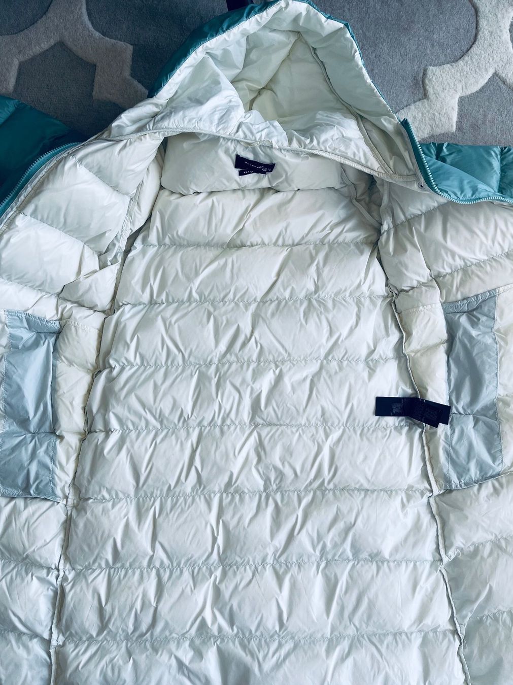Giacche: Wunderschöne Daunenjacke perfekt für Winter oder Herbst – Usato da Winkel venduto da Luxtime 8