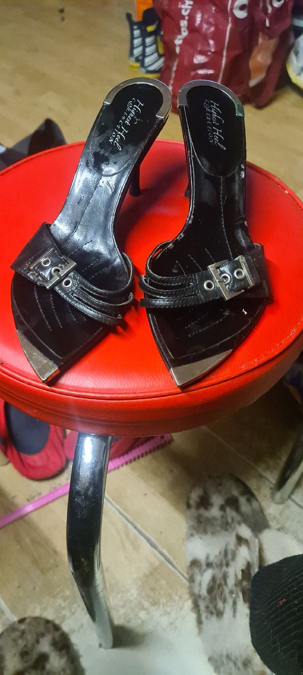 Damenschuhe: Sandalen – Gebraucht aus Bellerive VD von Hermes5