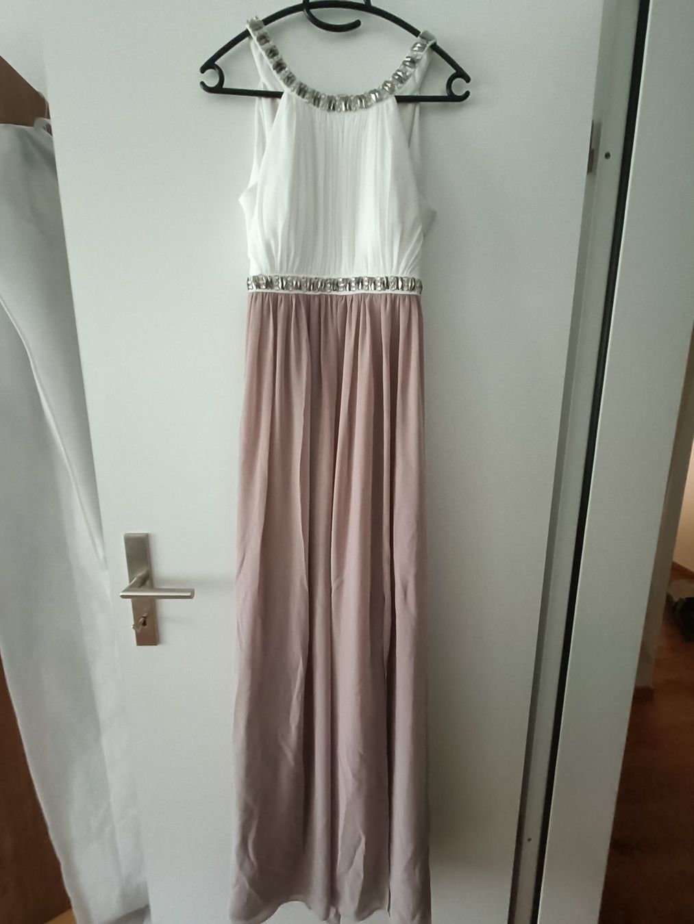 Kleider: Abendkleid (neu, ungetragen) – Neu und originalverpackt aus Wangs von TheMoments
