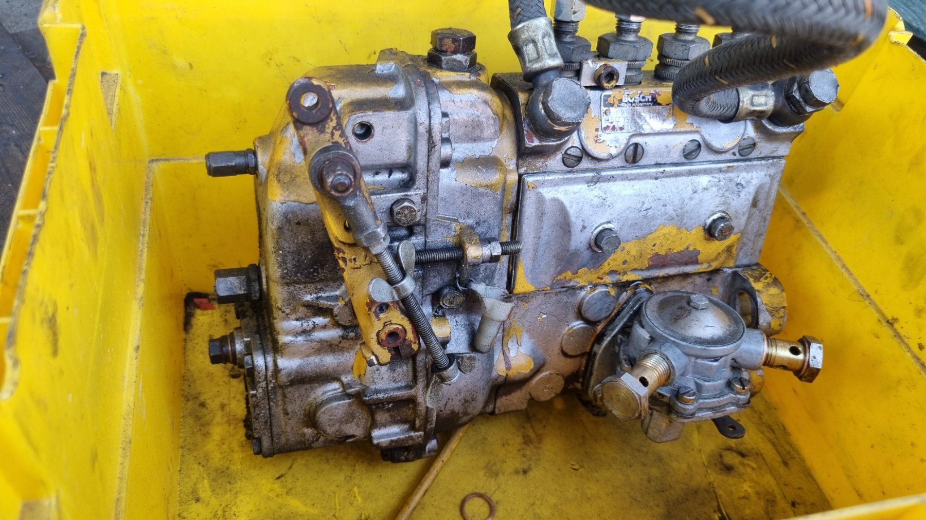 Deutz Motoren: Einspritzpumpe zu 912 Deutz Motor – Gebraucht aus vinelz von bebloch59