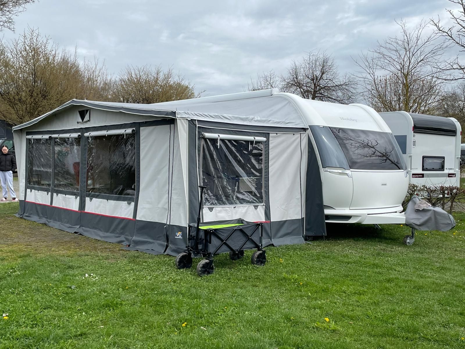 Camper Tende : Ganzjahresvorzelt – Usato da Bottenwil venduto da Mhcl 1