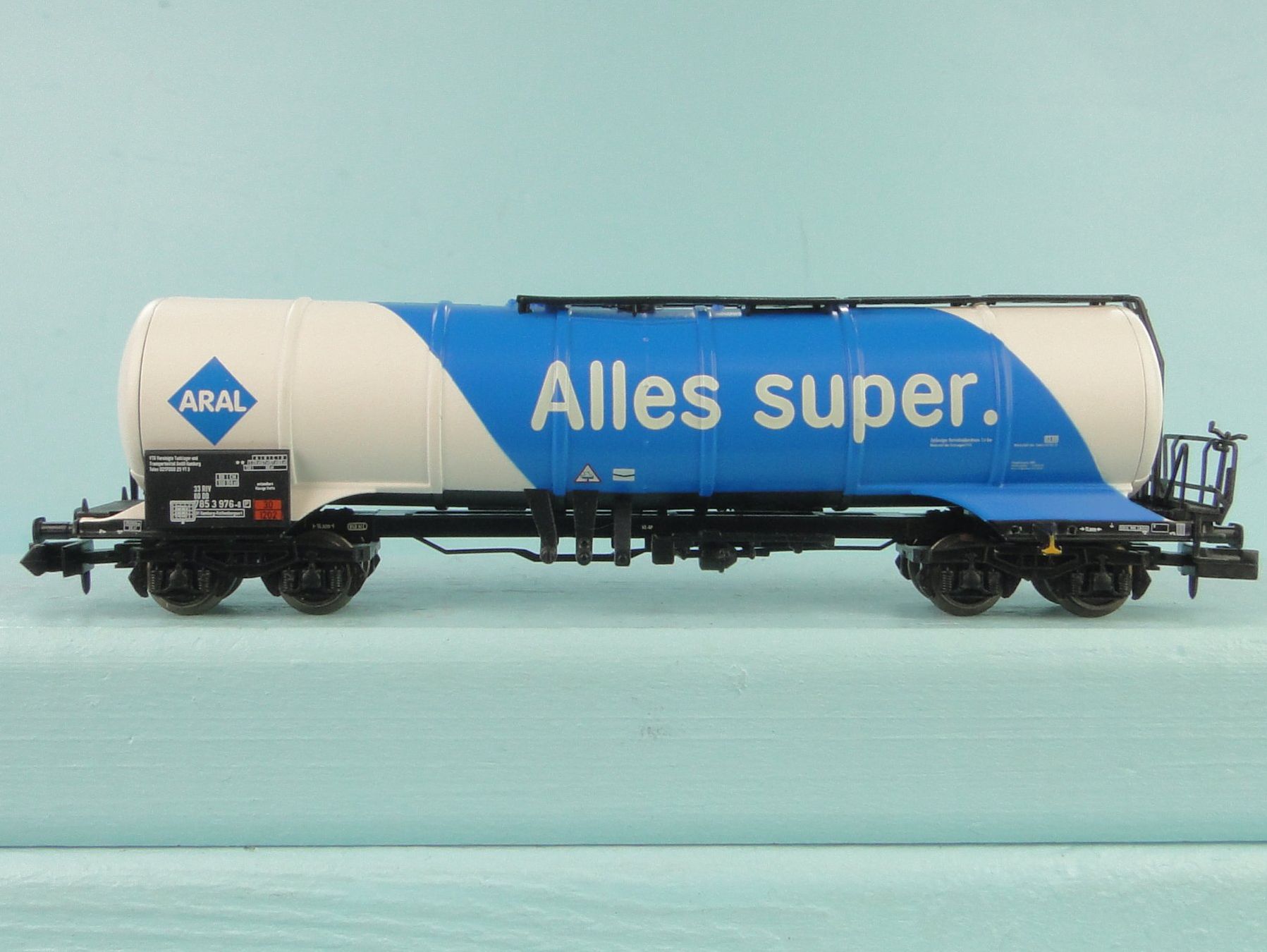 Trix Modellini di ferrovie: Minitrix Spur N DB Kesselwagen Aral – Usato da Bülach venduto da Albitrain 1