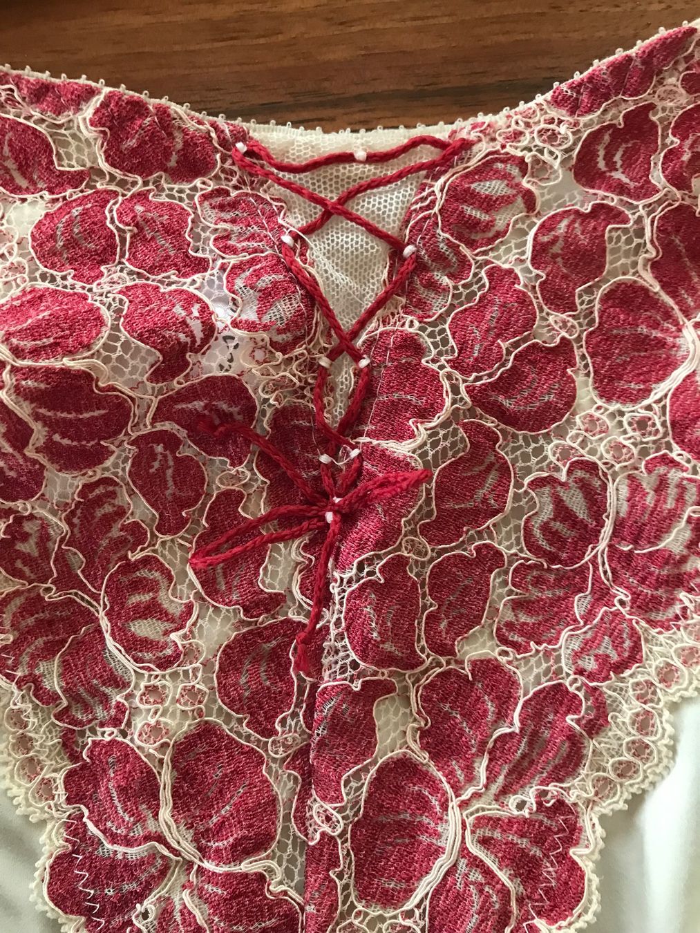 Altra biancheria intima: Zweifarbiges Spitzen- BH-Set Balconnet Slip – Nuovo (secondo la descrizione) da Alpnach Dorf venduto da marvo 2